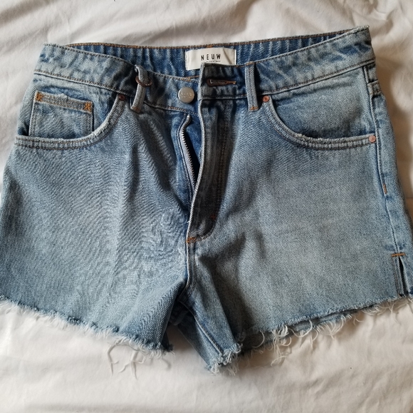 Neuw denim jean high waist cut offs Revolve - Picture 1 of 4